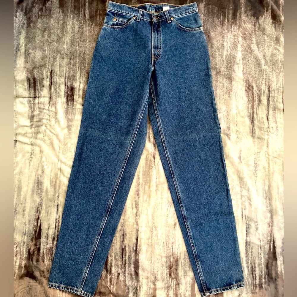 NWT 560 LEVI’S Comfort Fit Men’s Tapered Legs 31 x 36.